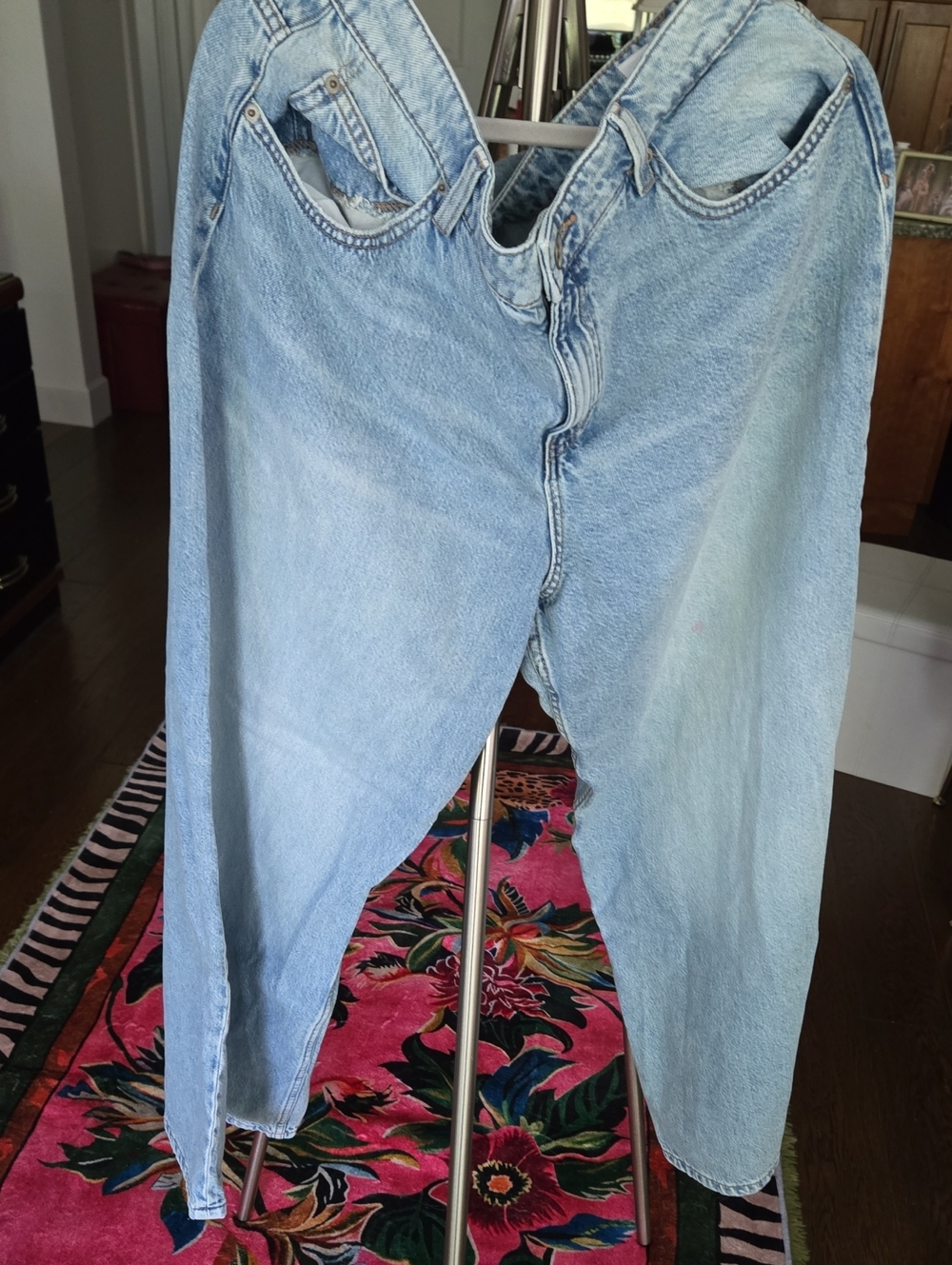 Light Wash Women's Jeans - Classic High-Rise Denim